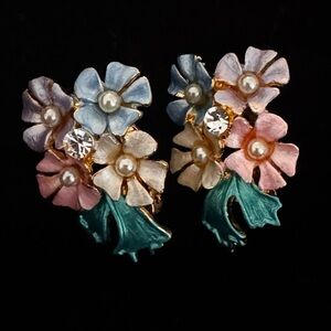 Vintage Floral Clip-on Earrings